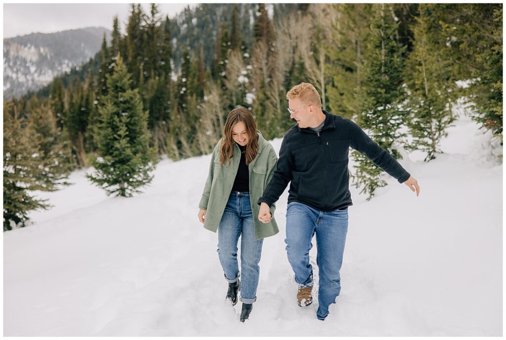 Winter Engagement Photos | Photographer in Utah