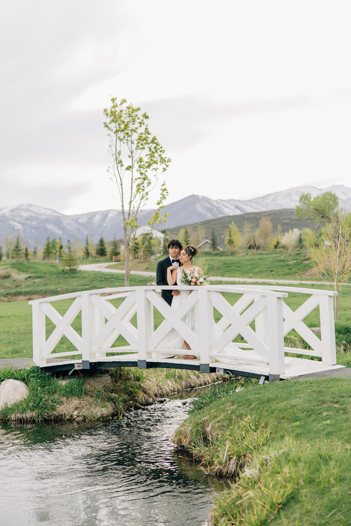 Enchanting Elegance at RiverBottom Ranch: A Park City Wedding Wonderland